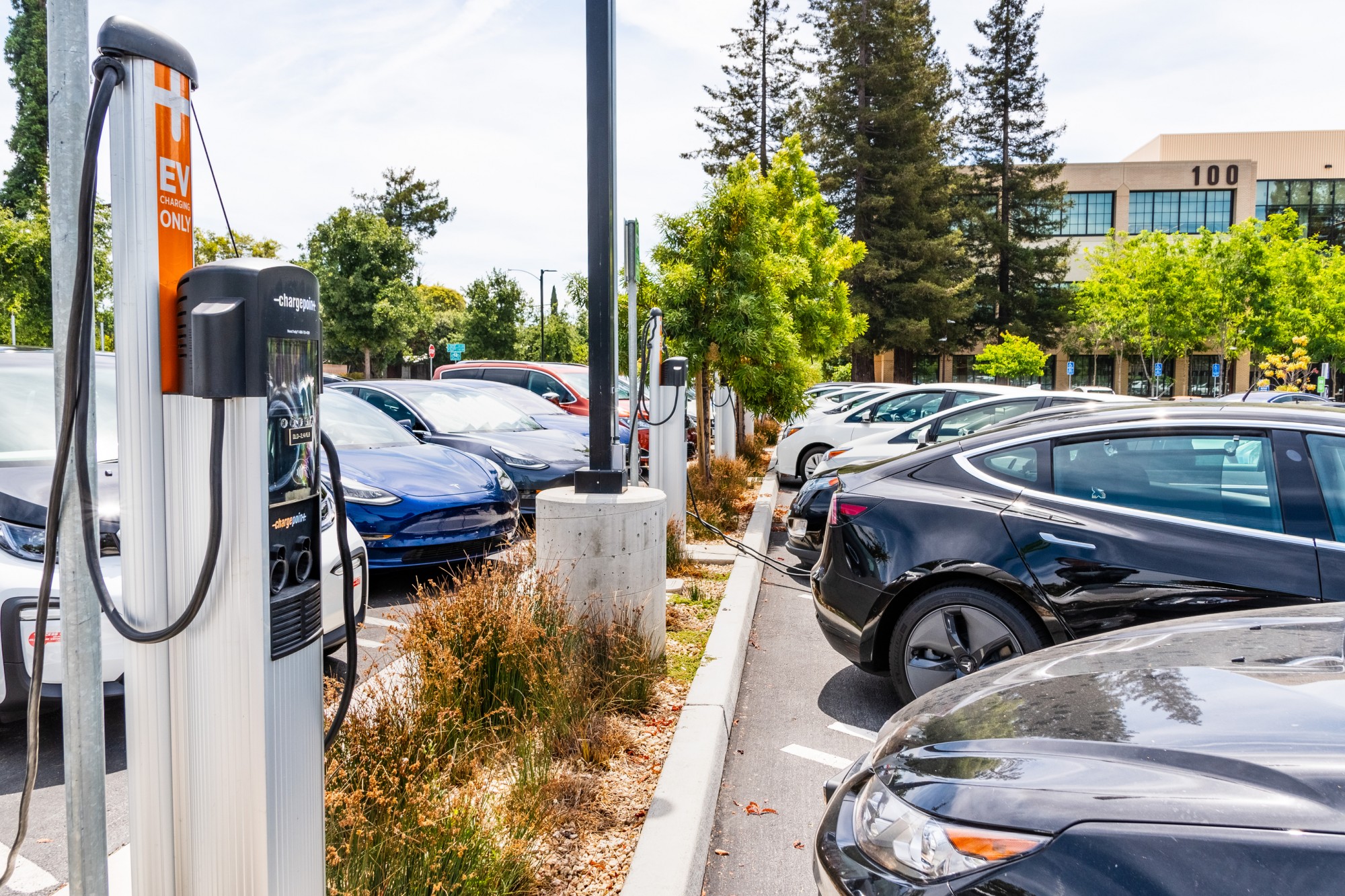 White House to Invest $100 Million for EV Charger Reliability